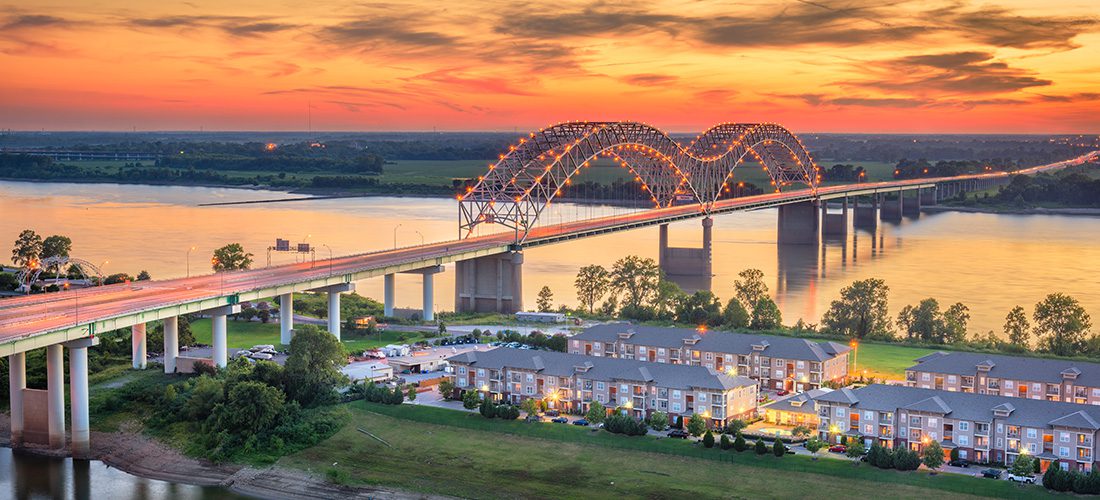 Hernando-de-Soto-Bridge-in-Memphis